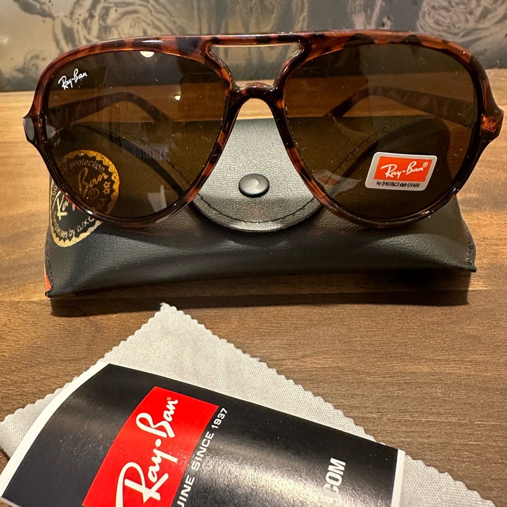 Ray-Ban Tortoise Shell Aviator Sunglasses